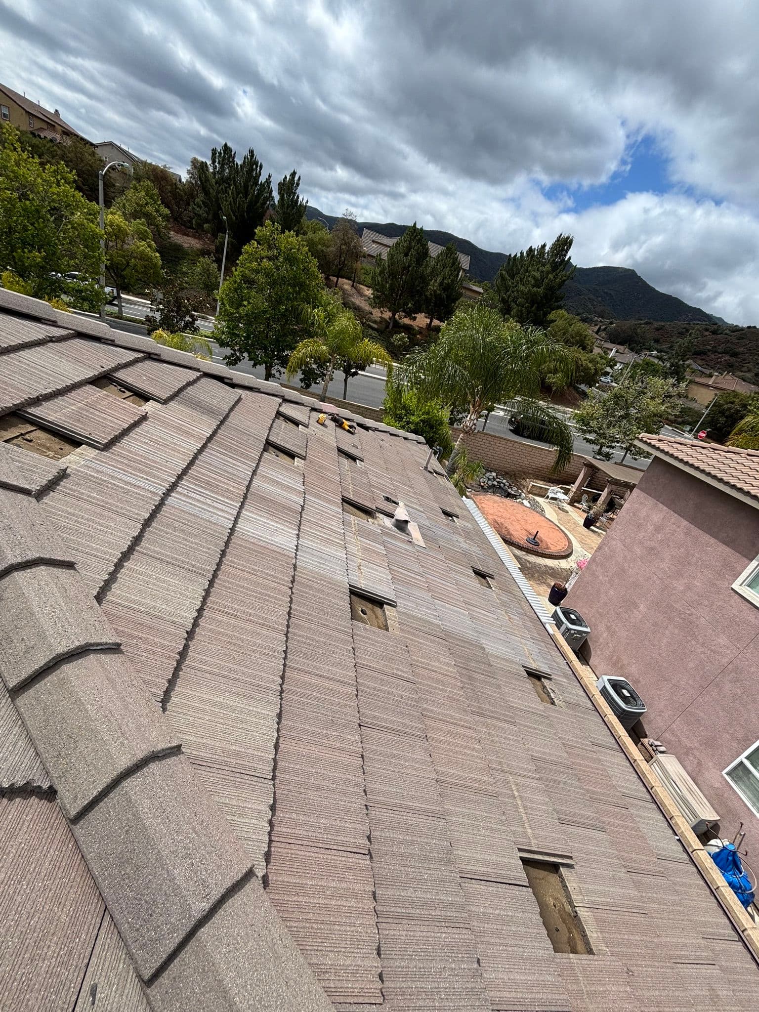 Gallery photos for Tile Roof Repair Done Right - Broken Tiles Replaced and Sealed: Image #4