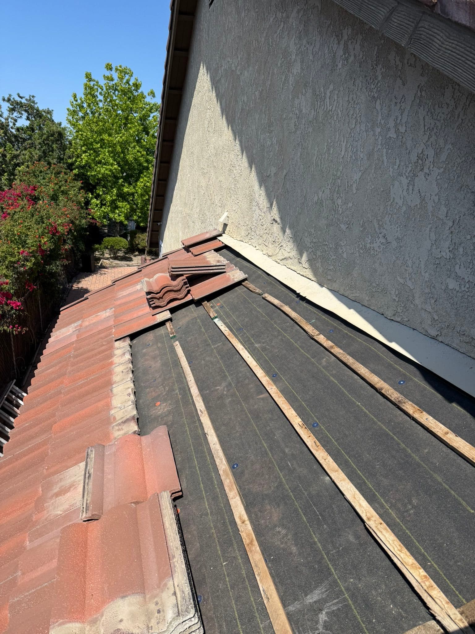 Gallery photos for What's Really Going On Under Your Tile Roof: Image #2