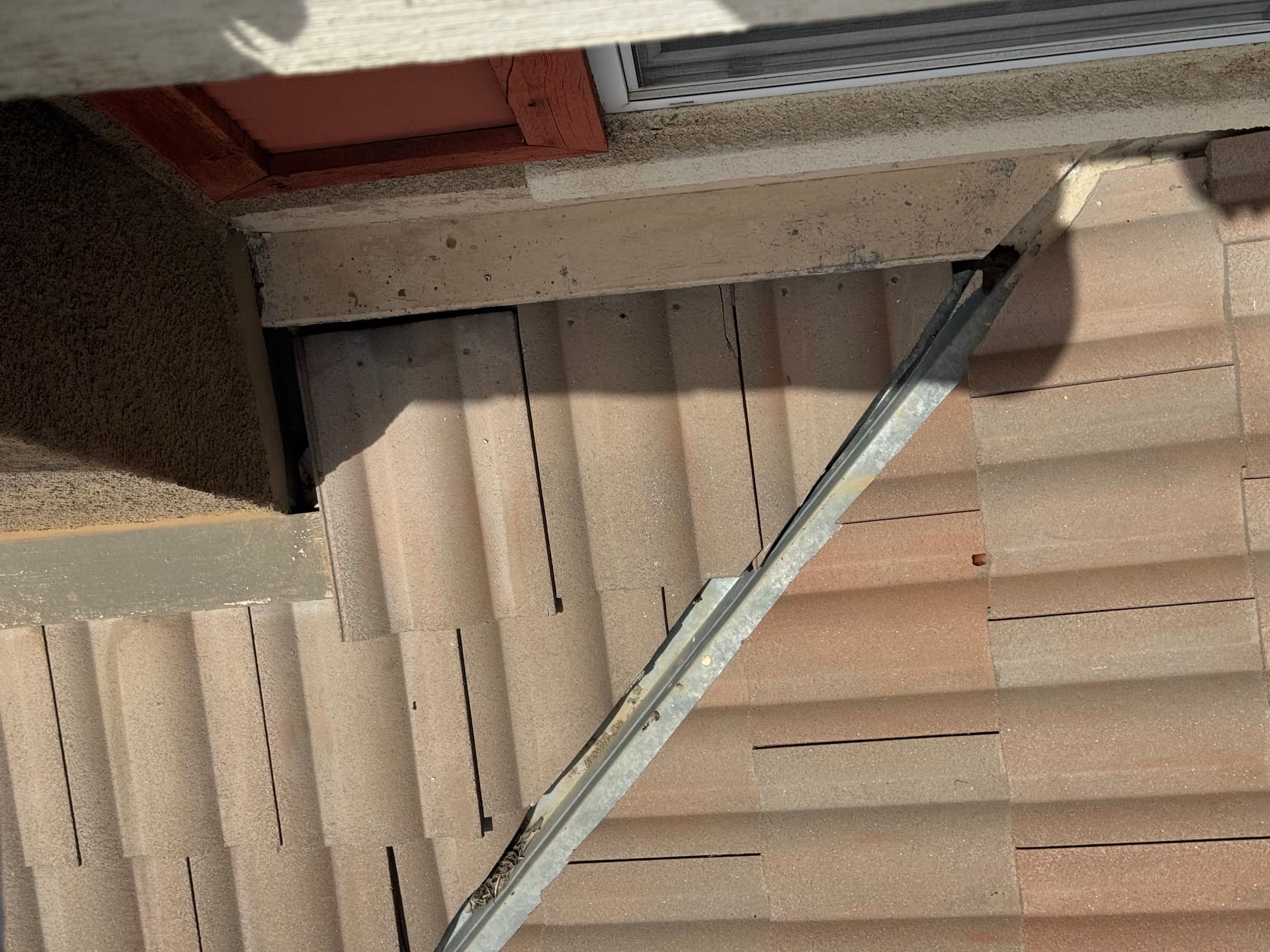 Gallery photos for Tile Roof Warning Signs Most Homeowners Miss: Image #2