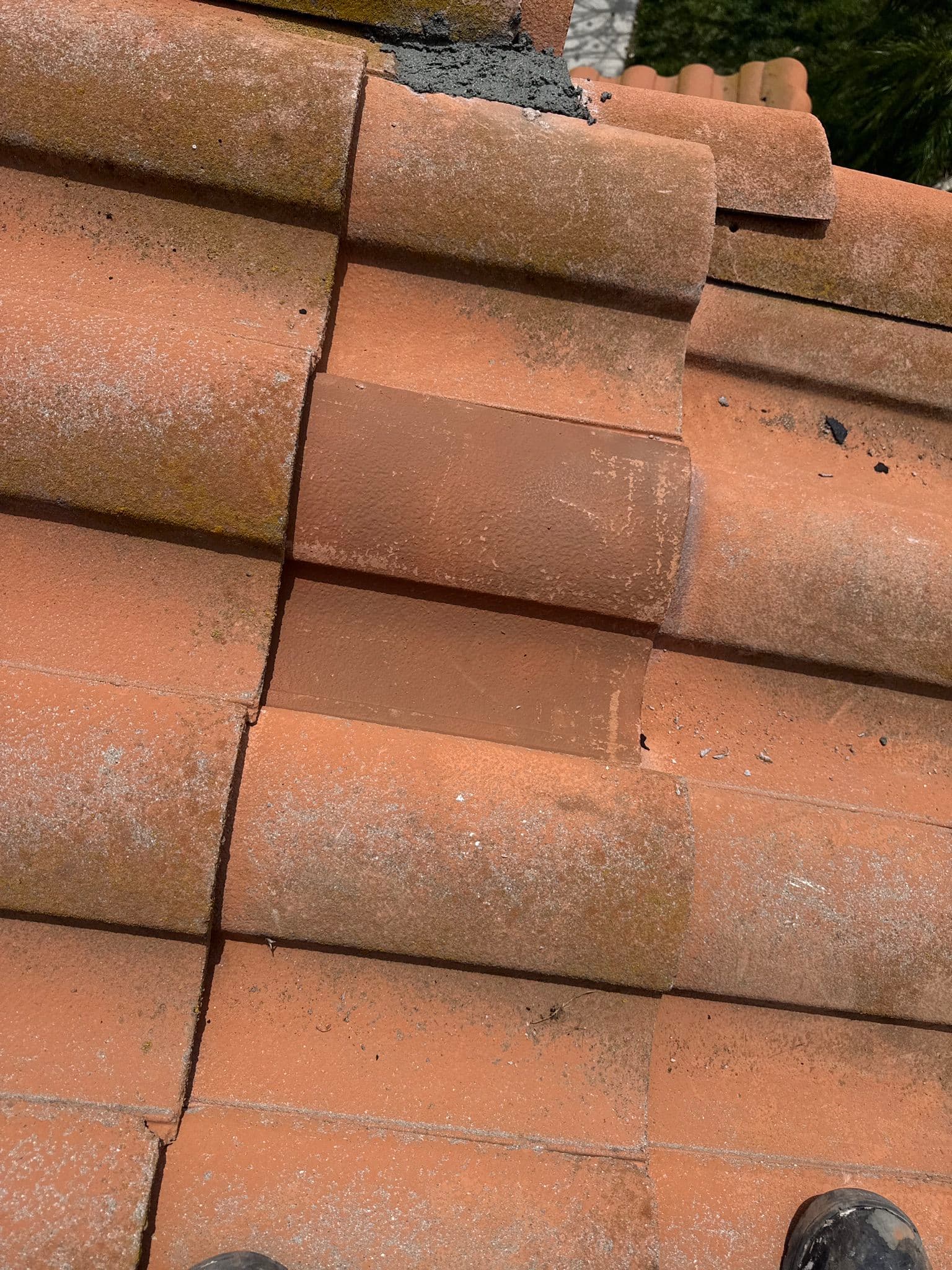 Gallery photos for Cracked and Missing Roof Tiles Are More Urgent Than You Think: Image #7