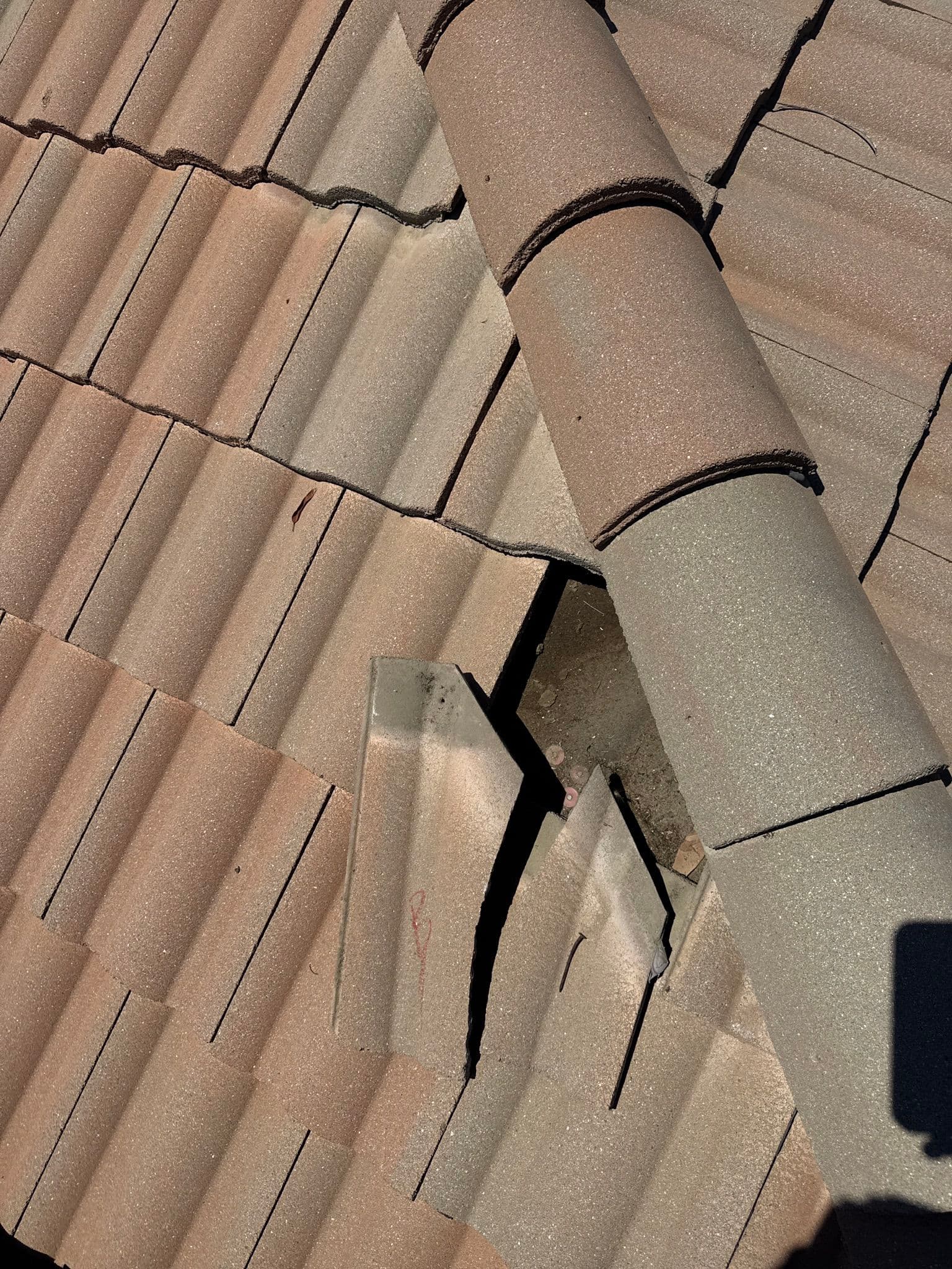 Gallery photos for Tile Roof Warning Signs Most Homeowners Miss: Image #4