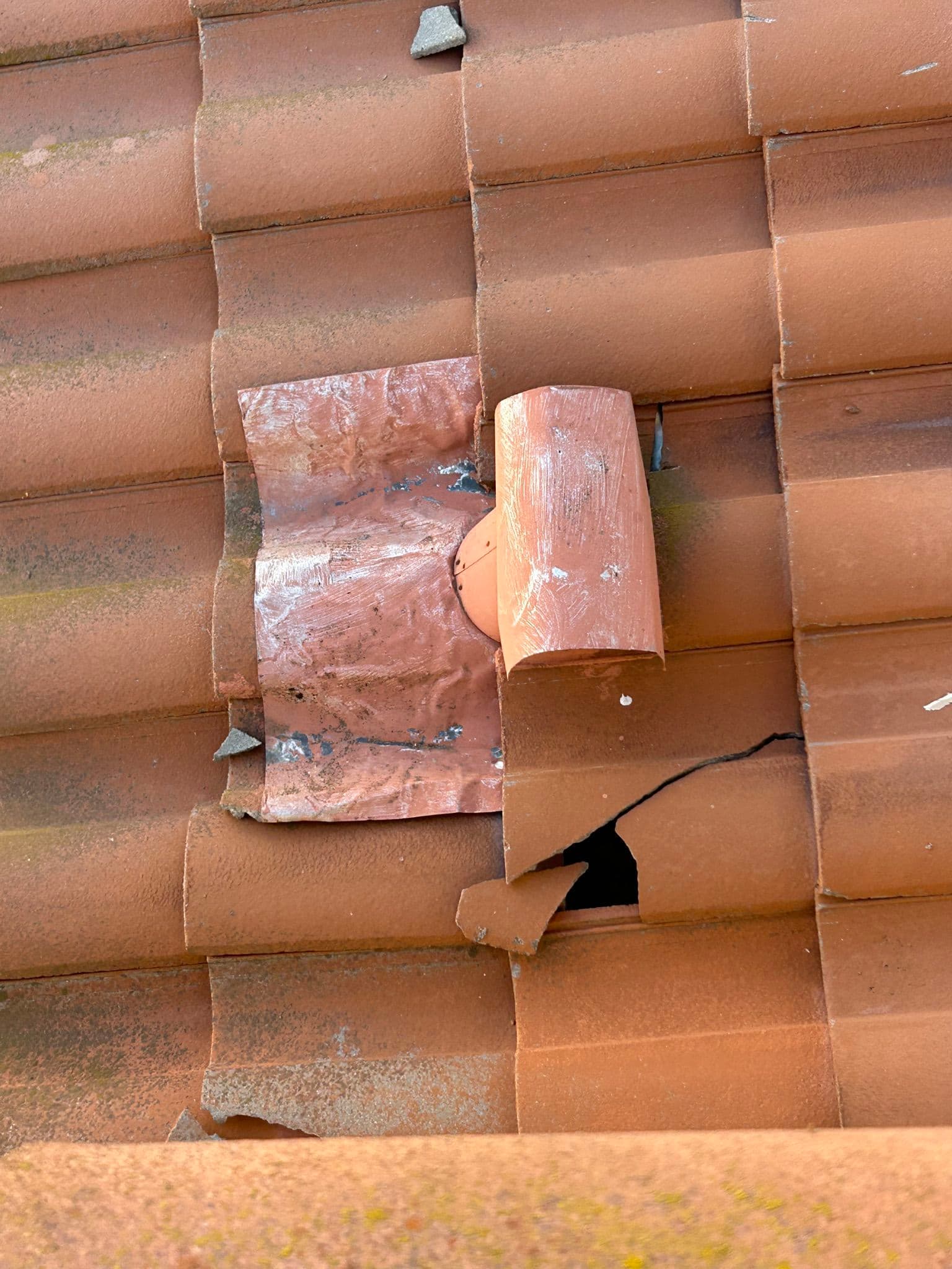 Gallery photos for Cracked and Missing Roof Tiles Are More Urgent Than You Think: Image #1