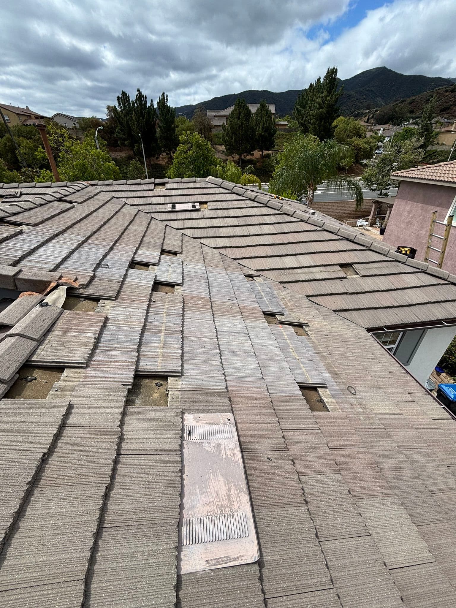 Gallery photos for Tile Roof Repair Done Right - Broken Tiles Replaced and Sealed: Image #2