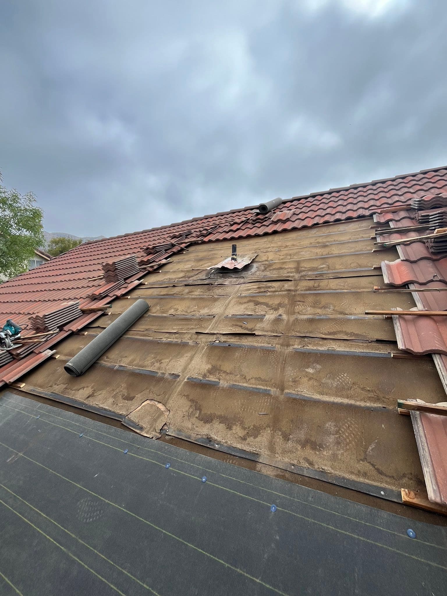 Gallery photos for What's Really Going On Under Your Tile Roof: Image #4