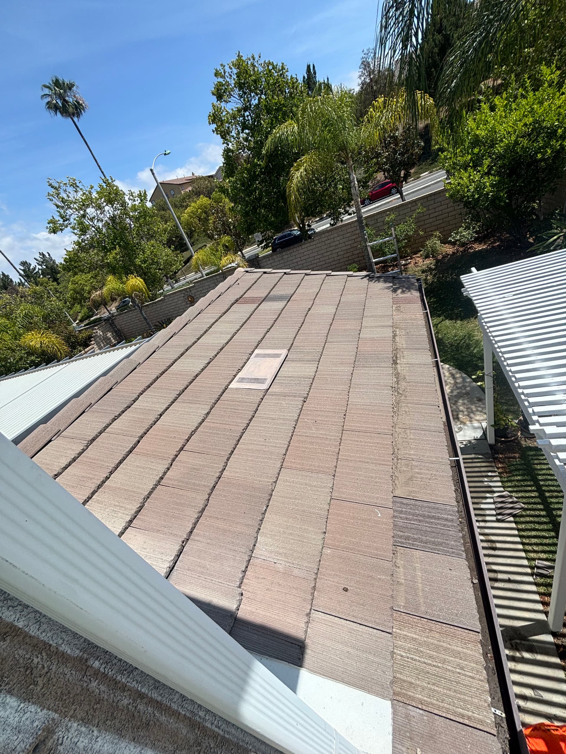 Gallery photos for 100 Broken Tiles Replaced on This Tile Roof Repair: Image #7