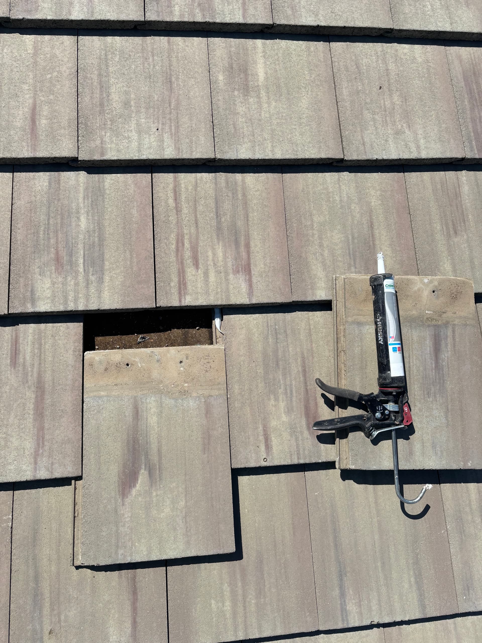 Gallery photos for Cracked and Slipped Tile Roof Repair Done Right: Image #2