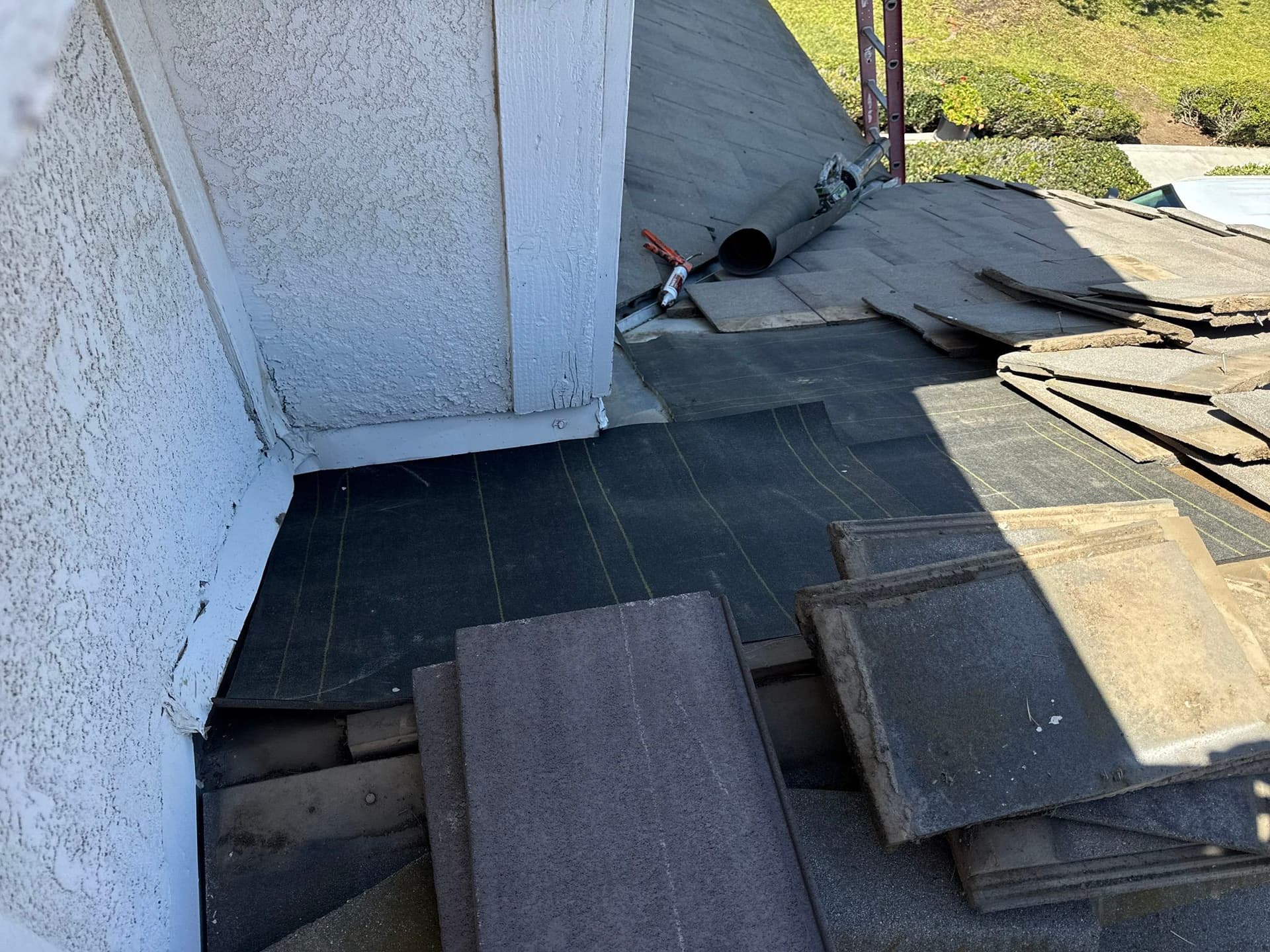 Gallery photos for Tile Roof Leak Repair with New Underlayment and Valley Reset: Image #3