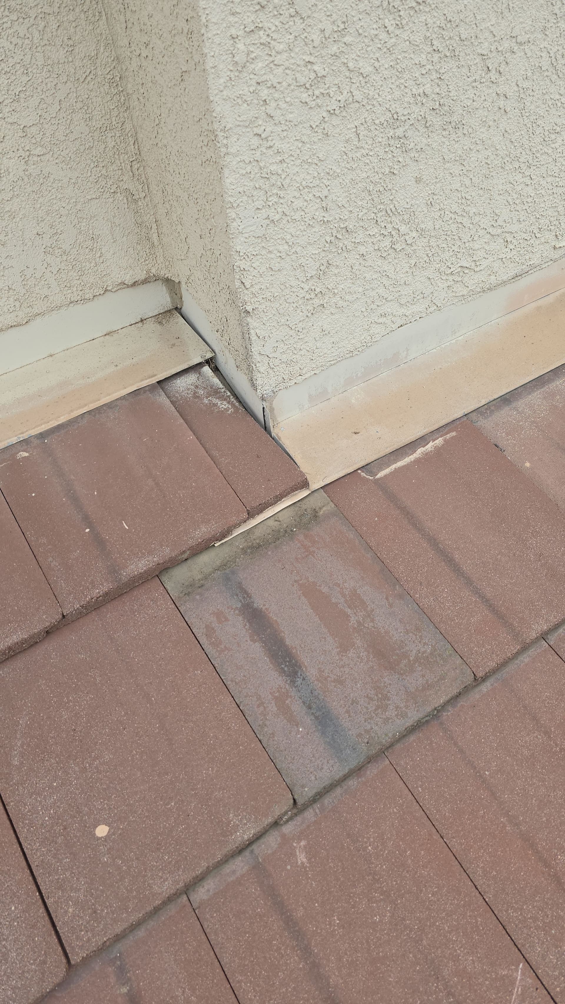 Gallery photos for Cracked Tiles and Failing Valleys - Tile Roof Repair Done Right: Image #3