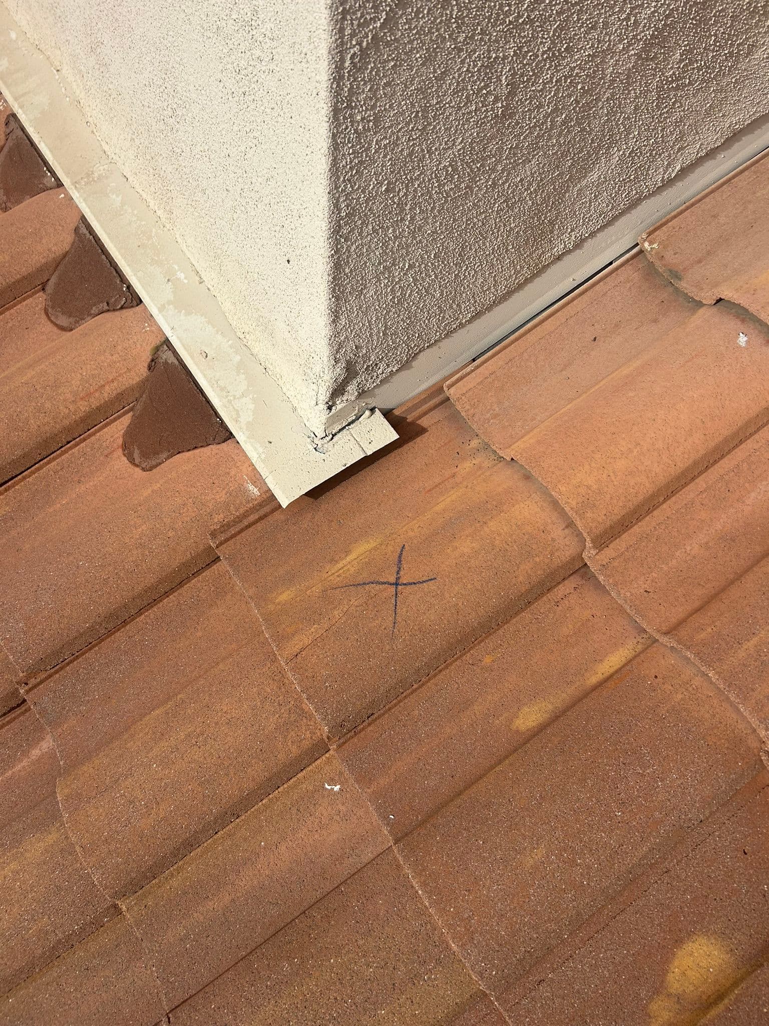 Gallery photos for Eagle S Terra Cotta Tile Roof Repair Done Right: Image #3
