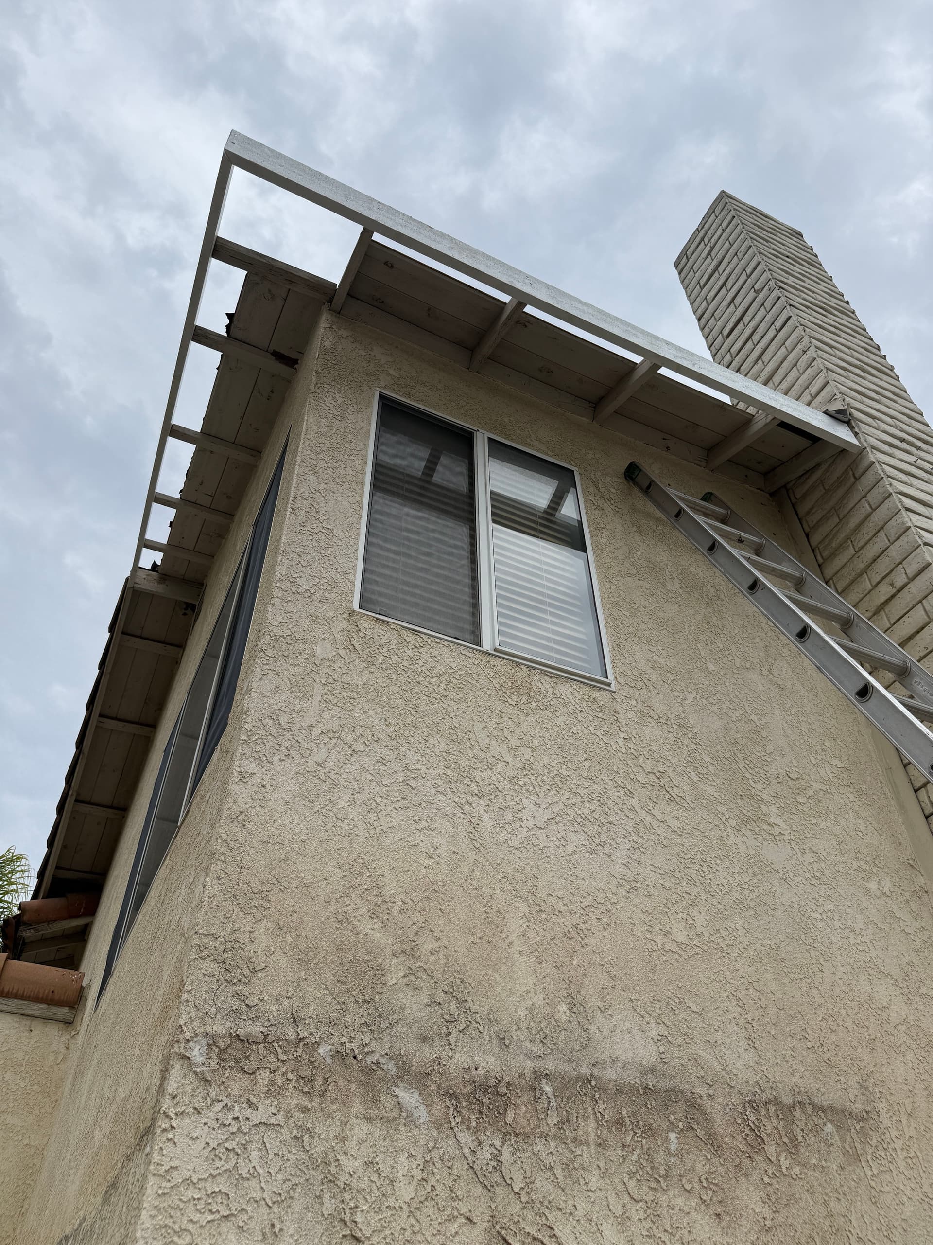 Gallery photos for What Water-Damaged Wood Under a Tile Roof Actually Looks Like: Image #1