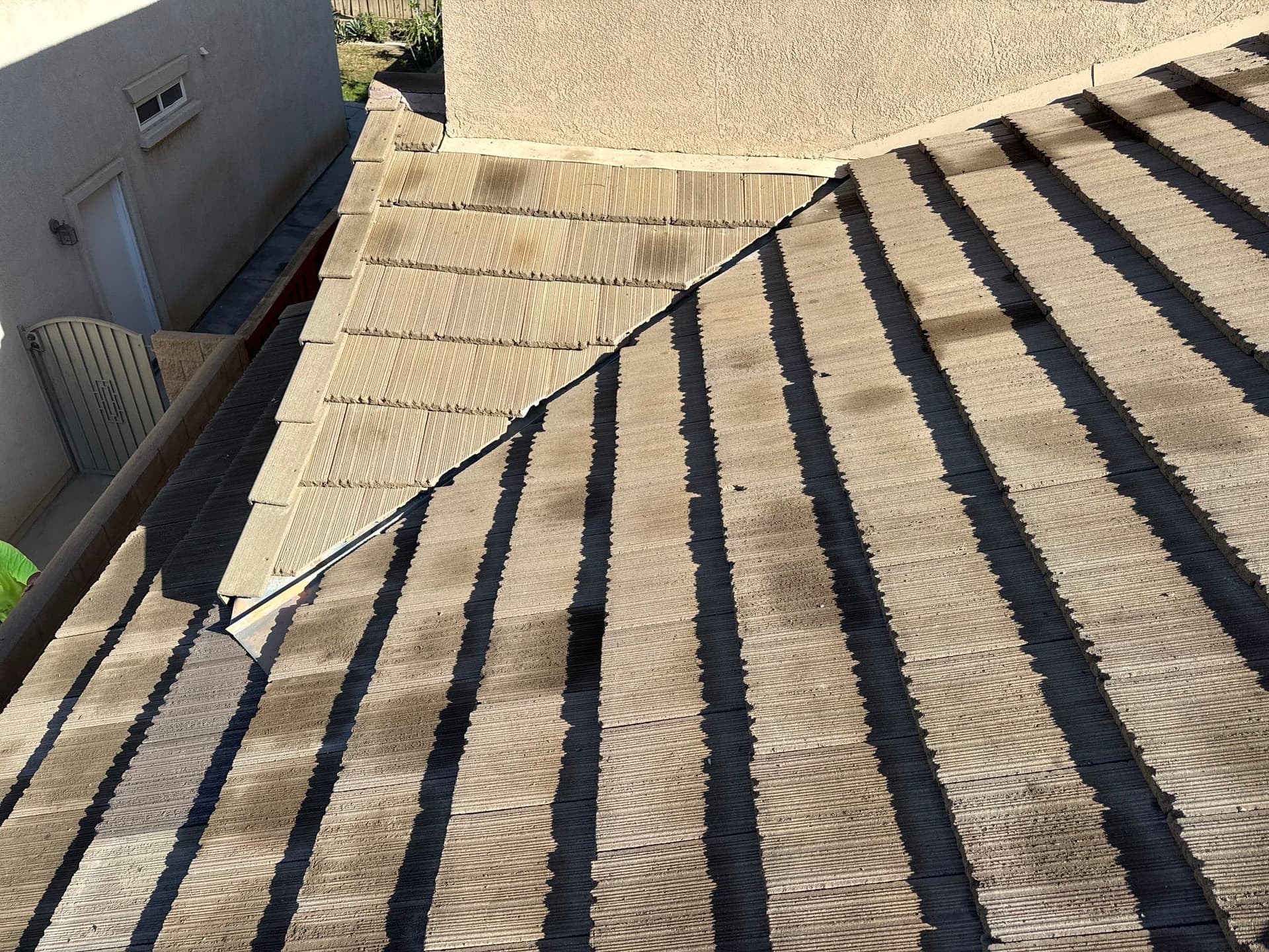Gallery photos for Tile Roof Valley Leak Repair Done the Right Way: Image #4