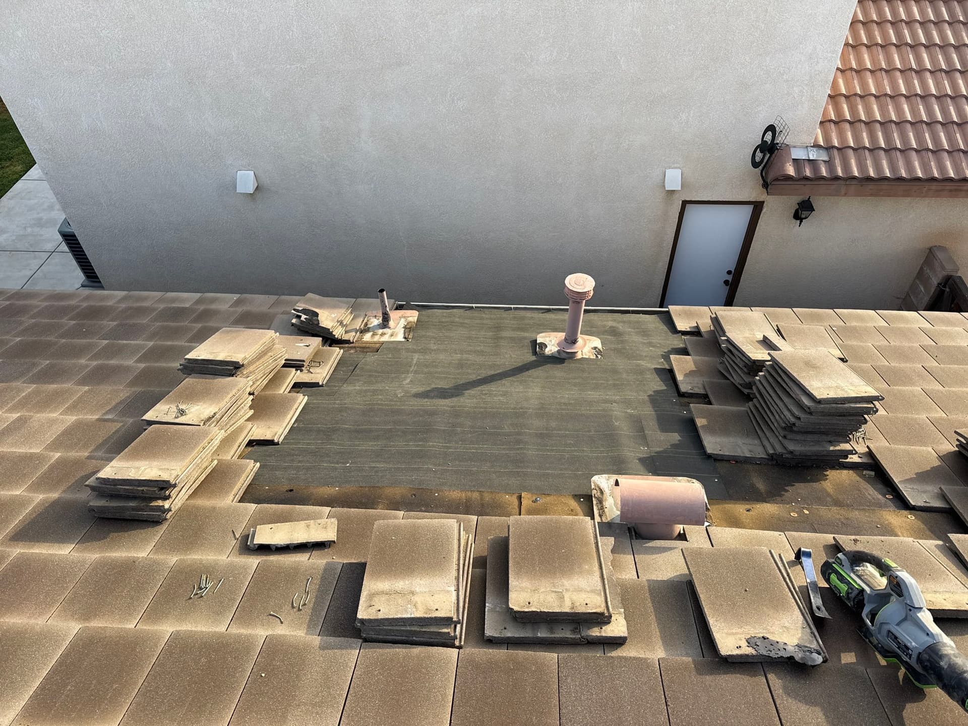 Gallery photos for What a Roof Leak Actually Looks Like Underneath the Tiles: Image #6